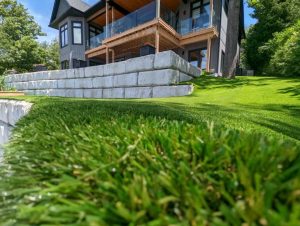 Read more about the article The Benefits of Investing in Artificial Grass: How to Transform Your Yard Today